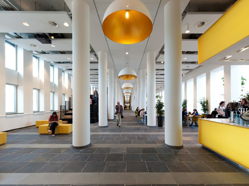 OIII Architects: 阿姆斯特丹大学新大楼室内